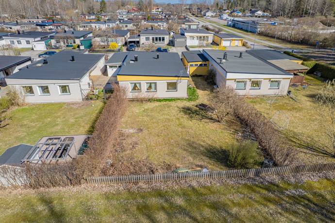 5 rum kedjehus på Sjungarbacksvägen 3 Bälinge, Uppsala kommun - bild 2
