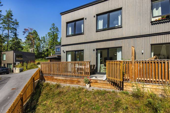 5 rum parhus på Åbroddsvägen 5J Kummelnäs, Nacka kommun - bild 2