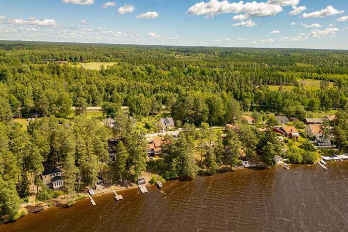 Bratthedsvägen 16, Ramnäs, Surahammars kommun