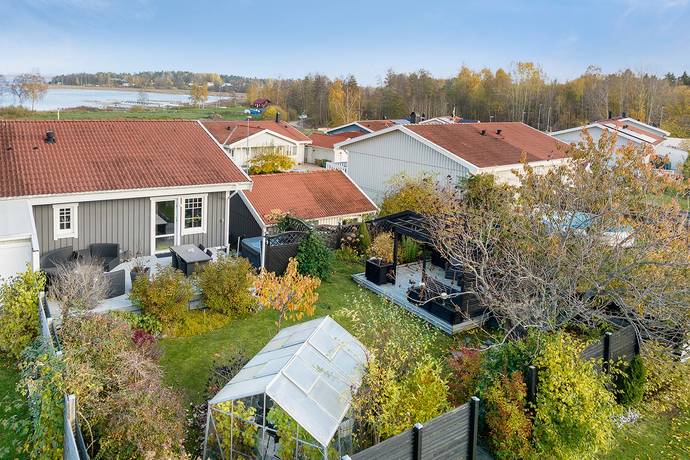 6 rum Villa på Smörsoppsvägen 13 Bärstad Hammarö kommun - bild 24