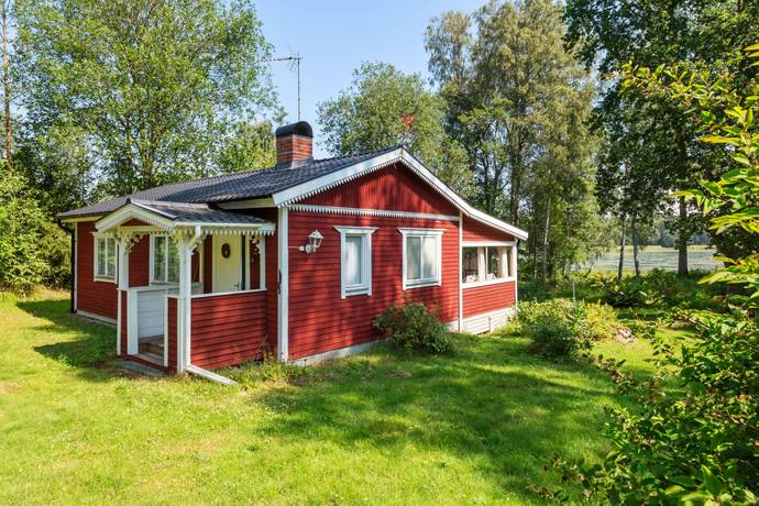 fritidshus på Stensätersvägen 38 Skebobruk, Norrtälje kommun - bild 1