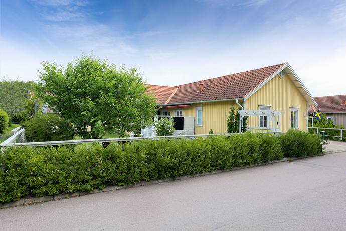 5 rum villa på Hillenvägen 14 Hagaberg, Västerås kommun - bild 3