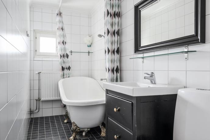 5 rum Lägenhet på Åkervägen 8 Västerhaninge-Ribby Haninge kommun - bild 9