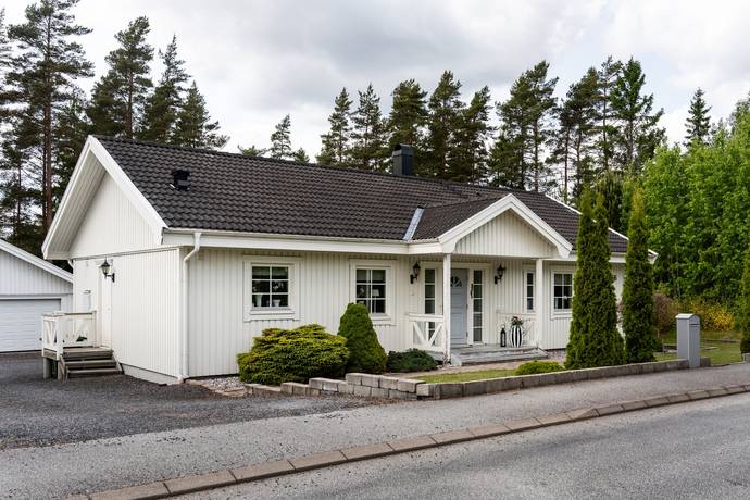 4 rum villa på Sjöhultsvägen 66 Taberg, Jönköpings kommun - bild 1