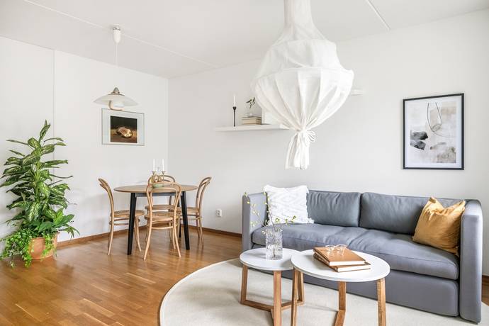 2 rum Lägenhet på Råcksta Gårdsväg 21, 3 tr Vällingby Parkstad / Råcksta Stockholms kommun - bild 10