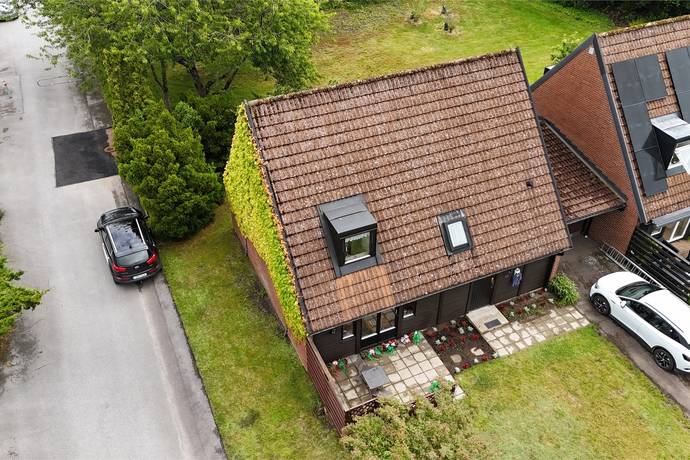 6 rum kedjehus på Slöjdgatan 10 Veterinärsområdet, Höörs kommun - bild 1