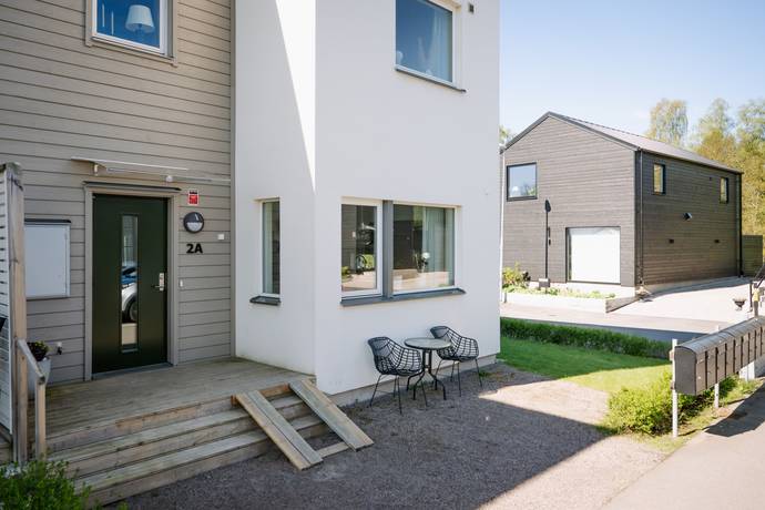 5 rum radhus på Patrongatan 2A Hässleholm, Hässleholms kommun - bild 2