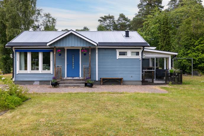 4 rum villa på Oknölundsvägen 8 Oknö, Mönsterås kommun - bild 1