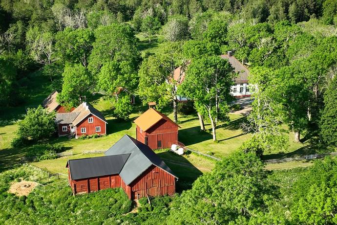 10 rum Gård/skog på Harbonäs säteri Heby- Uppland Heby kommun - bild 18