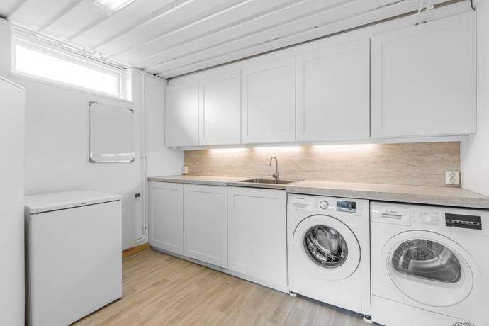 235 m² Gård utan jordbruk på Överselö Lindö äng 4 Strängnäs kommun - bild 42