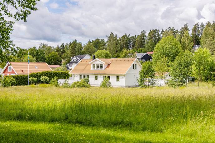 6 rum villa på Grindstugans väg 18 Bålsta Krägga, Håbo kommun - bild 1