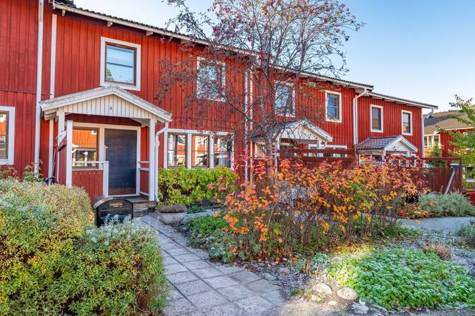 Flogstavägen 102, Norra Skogen, Uppsala kommun