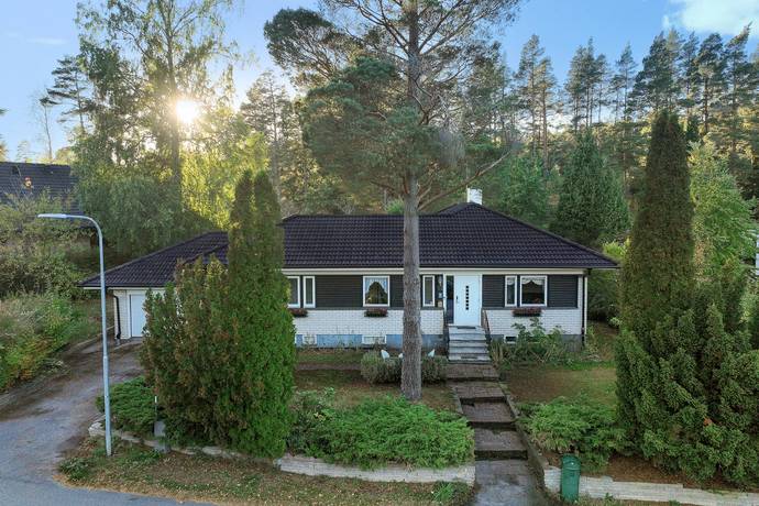 Terrängvägen 52, Västra Jakobsberg, Järfälla kommun