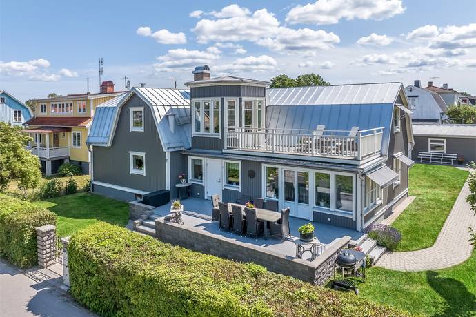 10 rum villa på Nyborgsgatan 15 Borgholm, Borgholms kommun - bild 1