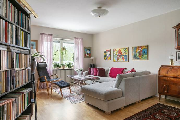 3 rum lägenhet på Femte Tvärgatan 34B Brynäs, Gävle kommun - bild 2