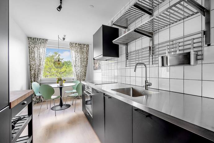 2 rum lägenhet på Näsbydalsvägen 4 Näsbydal, Täby kommun - bild 2