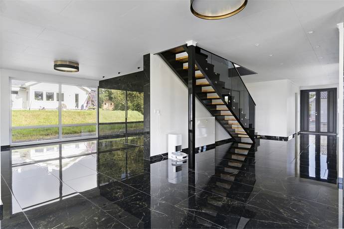 7 rum Villa på Ryrsboholmvägen 3 Göta Och Ryrsjön Lilla Edets kommun - bild 2