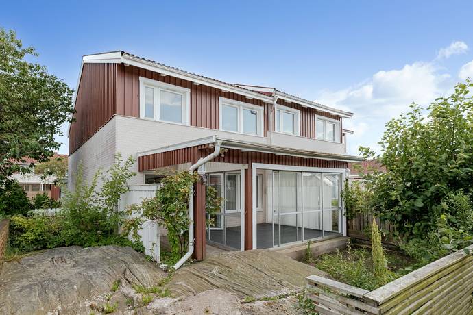 5 rum lägenhet på Malörtsgatan 109 Angered - Gårdsten, Göteborgs kommun - bild 1