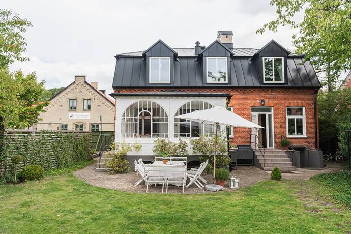 7.5 rum Villa på Järnvägsgatan 17 Centralt Staffanstorps kommun - bild 10