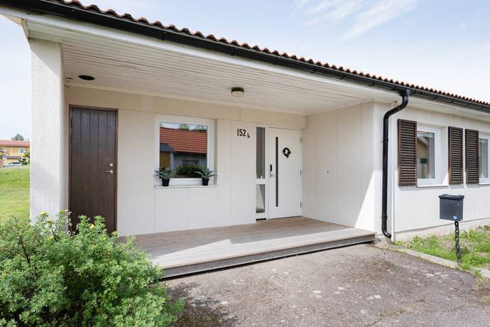 4 rum par-/kedje-/radhus på Vallhovsvägen 152B Vallhov, Sandvikens kommun - bild 2