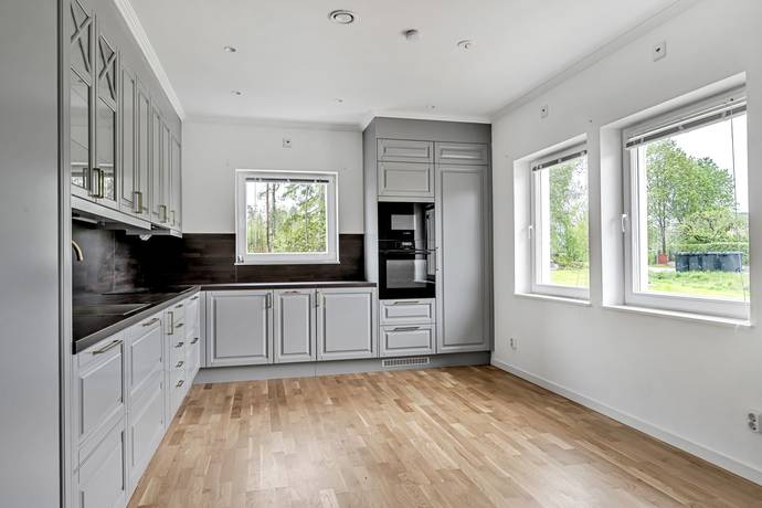 5 rum villa på Ribbingebäcksvägen 5B Järlåsa, Uppsala kommun - bild 3