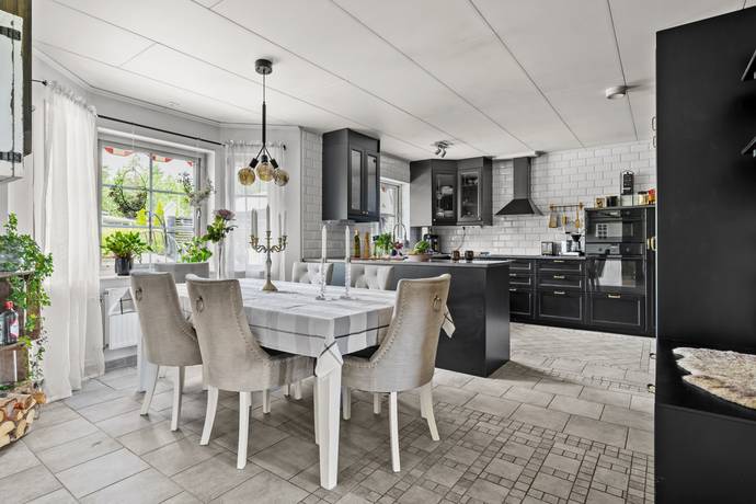 7 rum Villa på Huli 175 Huli Sundsvalls kommun - bild 9