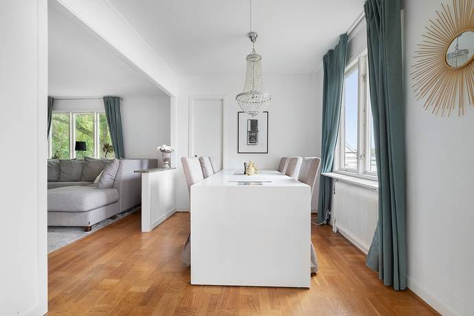 7 rum villa på Övre Kammarbergsvägen 25 Kinna, Marks kommun - bild 5