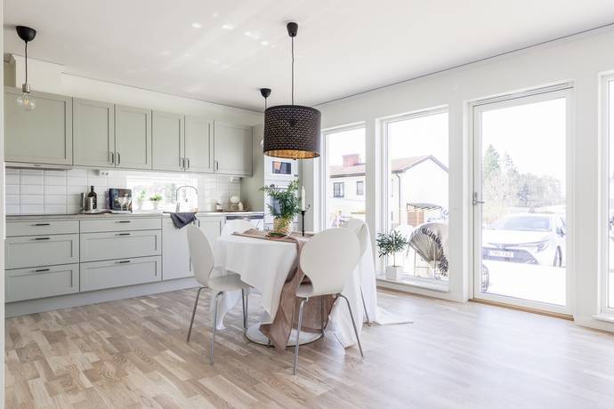 5 rum parhus på Djupdalsvägen 6G Länna, Huddinge kommun - bild 2