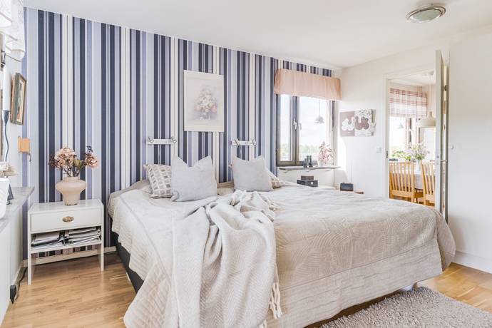 4 rum lägenhet på Släggkastargatan 5 Rönnby, Västerås kommun - bild 4