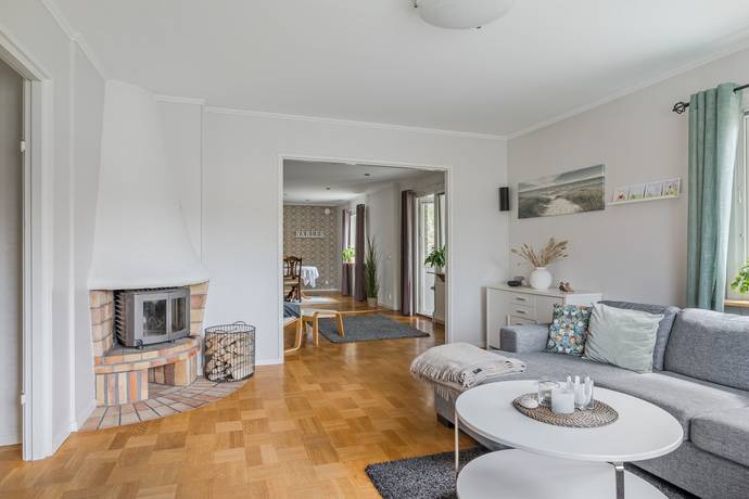 5 rum villa på Tallskogsvägen 22 Skoftebyn, Trollhättans kommun - bild 5