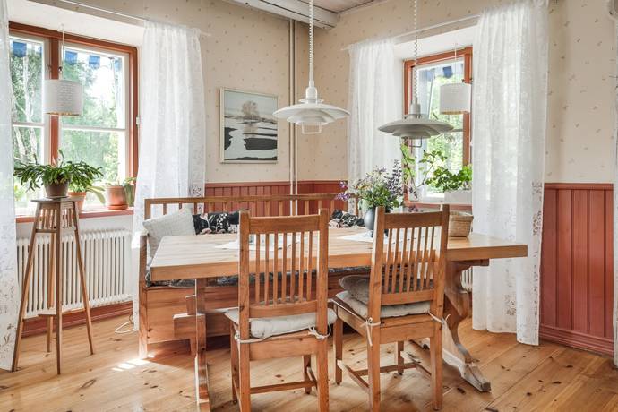 7 rum Gård/skog på Gäsjö 30 Norbergs kommun - bild 13