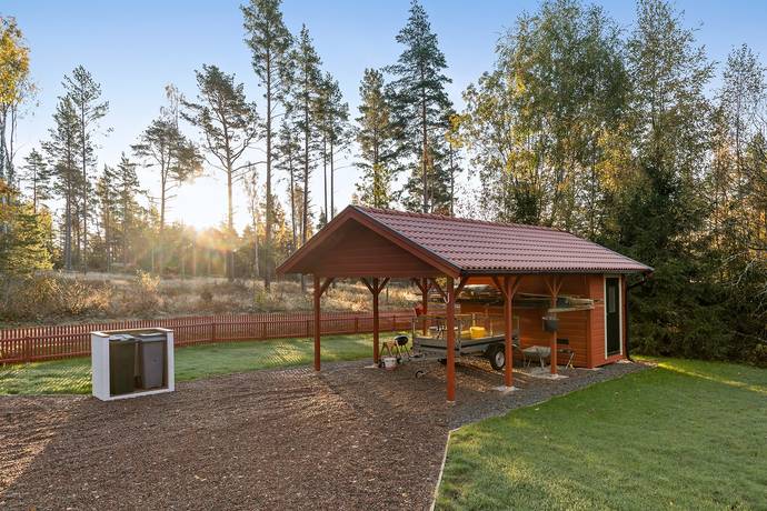 5 rum Vinterbonat fritidshus på Länna Norrbyvägen 14 Länna Norrtälje kommun - bild 5