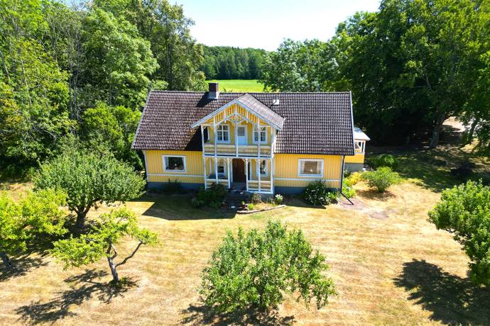 4 rum gård med skogsbruk på Hulebäck Kalmar Torsås, Torsås kommun - bild 1