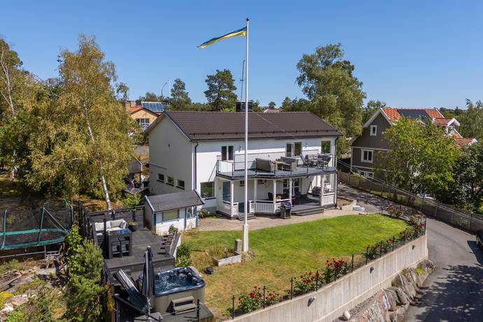 6 rum villa på Freyvägen 34 Igelboda, Nacka kommun - bild 2
