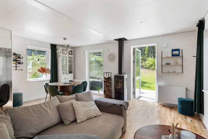 6 rum villa på Lövsångarvägen 31 Valsjöskogen, Margaretelund, Österåkers kommun - bild 1