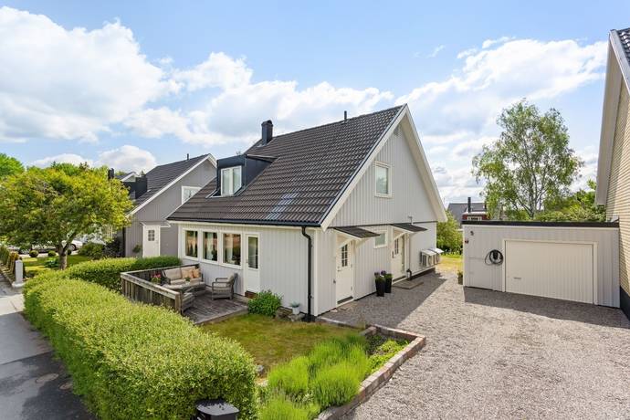 villa på Klövervägen 5 Järfälla, Järfälla kommun - bild 1
