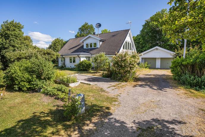 6 rum villa på Ekenäsgatan 61 Ekenäs, Kalmar kommun - bild 1