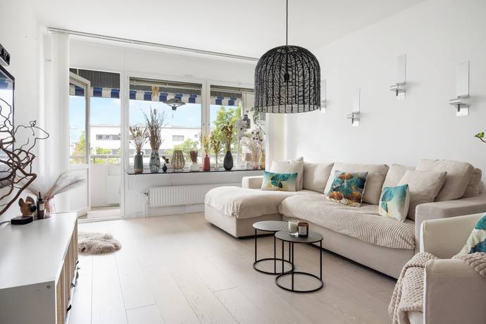 3 rum lägenhet på Franstorpsvägen 11 Centrala Sundbyberg, Sundbybergs kommun - bild 1