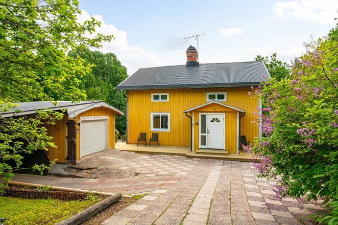 4 rum villa på Kung Oscars väg 9 Storvik, Sandvikens kommun - bild 1