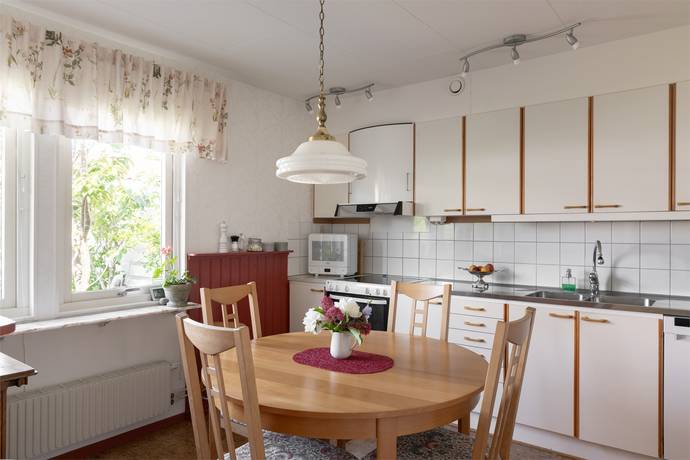 2 rum Radhus på Östra Stationsgatan 39 Husie Malmö kommun - bild 9