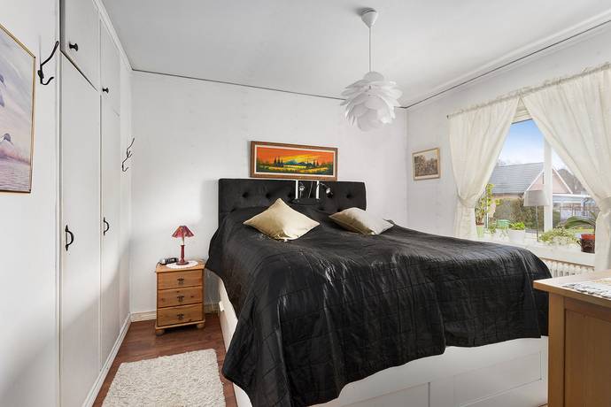 5 rum Villa på Arvid Rödings väg 14 Laxå Laxå kommun - bild 8
