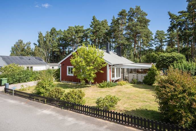 5 rum villa på Verkstadsvägen 22 Bankeryd, Jönköpings kommun - bild 2
