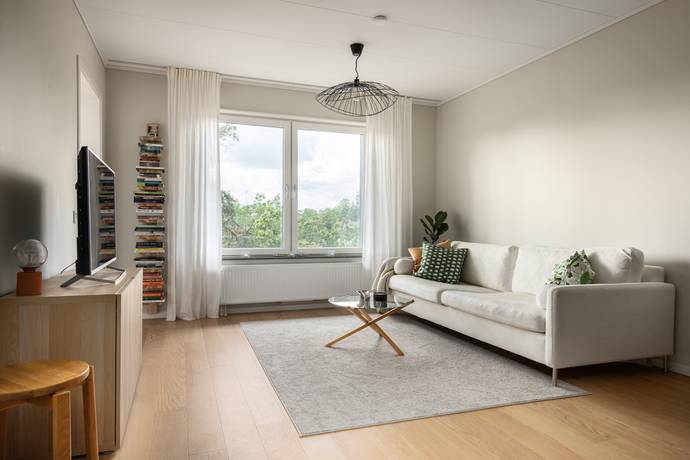 2 rum lägenhet på Östra Gräsvägen 7 Ektorp, Nacka kommun - bild 2