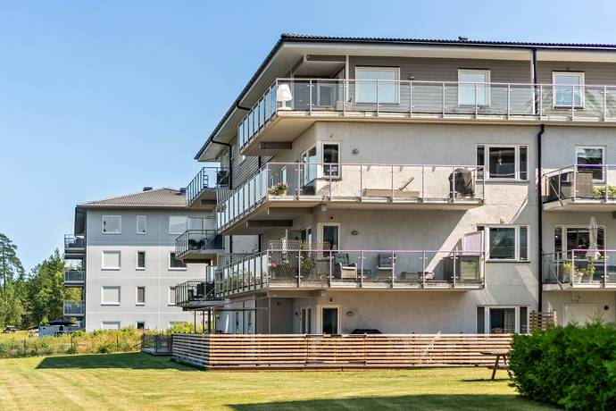 3 rum lägenhet på Rudsjövägen 17 Järna, Södertälje kommun - bild 1