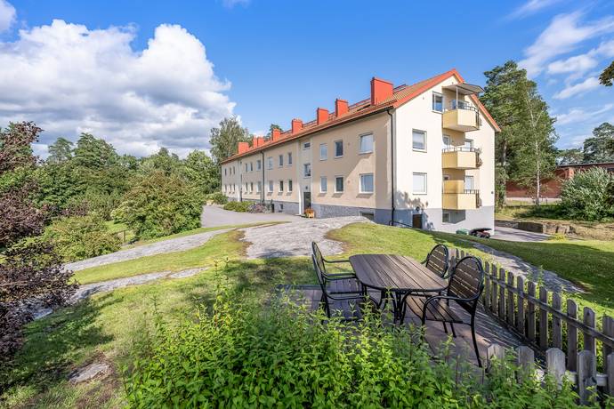 2 rum lägenhet på Södra Storängsvägen 45B Östermalm, Finspångs kommun - bild 2