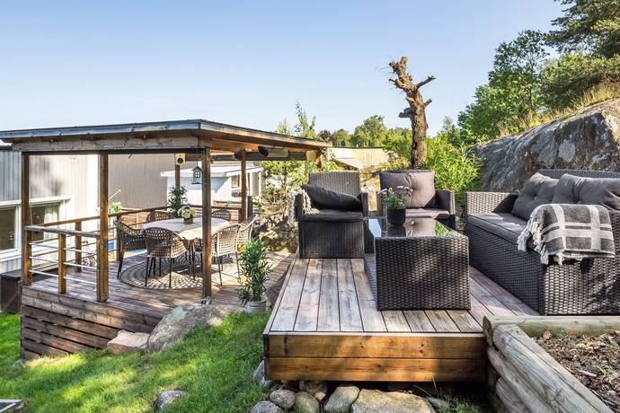 8 rum Radhus på Grenadjärgatan 13 Södra Skiljebo Västerås kommun - bild 45