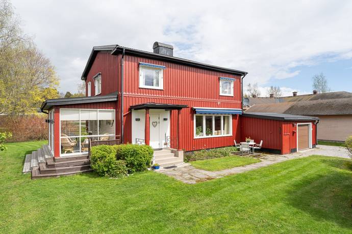 4 rum villa på Åkerivägen 2 Husum, Örnsköldsviks kommun - bild 1