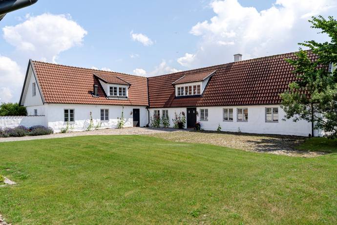 8 rum villa på Slånbärsvägen 16 Hofterup, Kävlinge kommun - bild 1