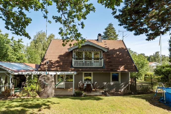 6 rum villa på Ringblomman 9 Ekerö  Sommarstad, Ekerö kommun - bild 2