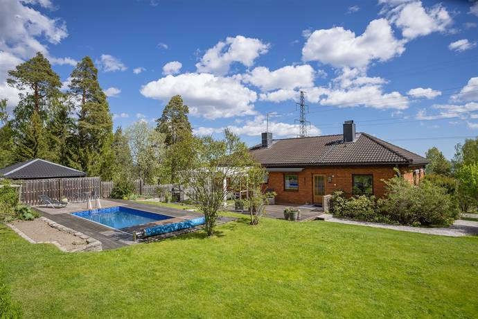 7 rum villa på Hagavägen 25 Timrå, Timrå kommun - bild 1